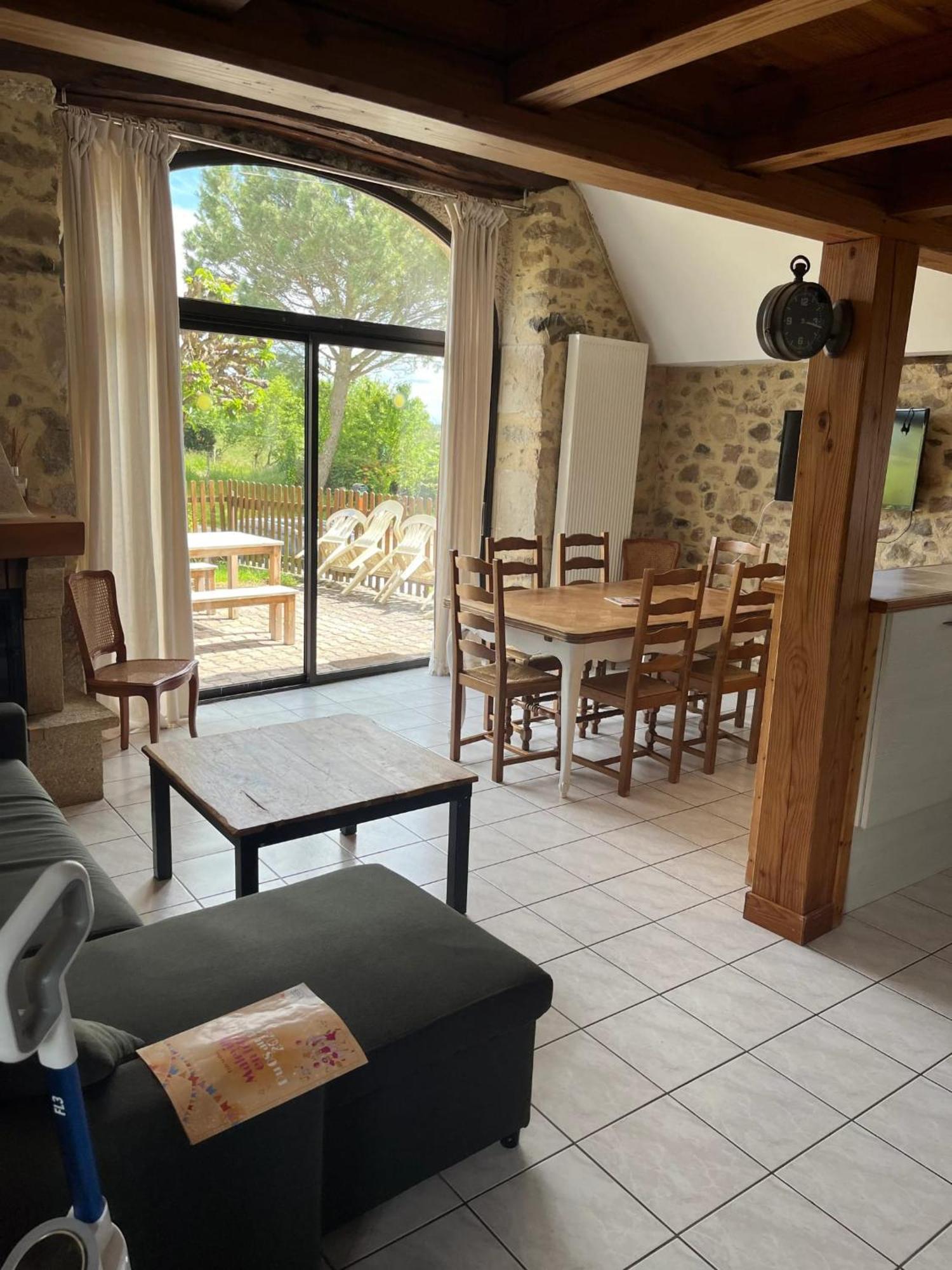 Maison Charmante A Maleville Avec Jardin Prive Et Parking.B المظهر الخارجي الصورة